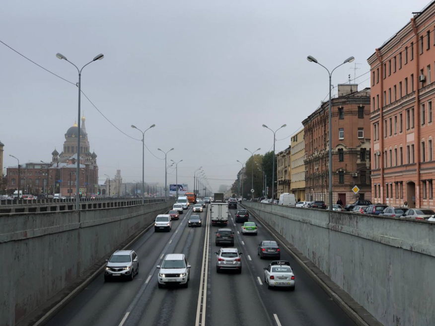 В Петербурге в шести районах перекроют дороги из-за ремонта