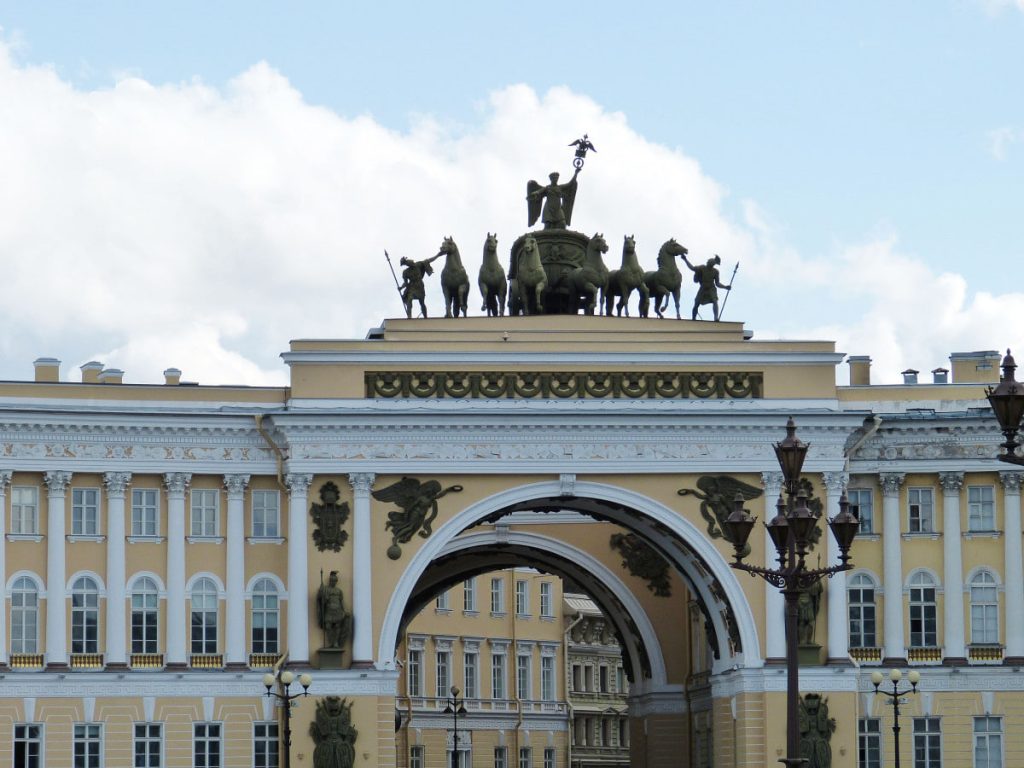 Петербуржцам рассказали, как город отпразднует день рождения